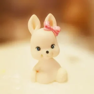 Фигурка зайчика с бантиком
