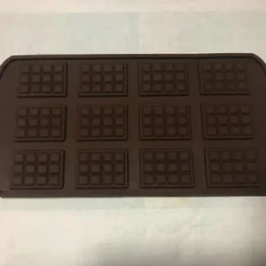 Силиконовая форма для конфет “Дольки шоколада”