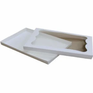 Коробка для пряников, белая, с прозрачной крышкой.