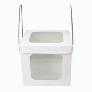 Белая коробка для десертов с прозрачным окном и ручками-шнурками. Размер 210×210×210 мм.